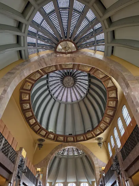 Inside the Palacio de Bellas Artes