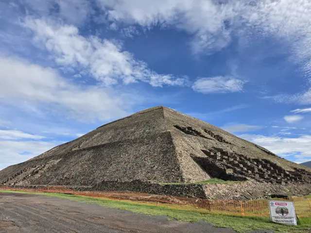 Pyramid of the Sun · Teotihuacán