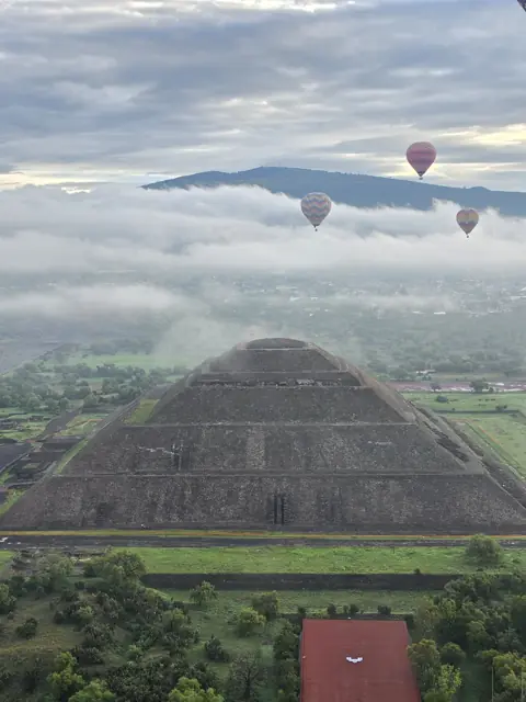 Pyramid of the Sun · Teotihuacán